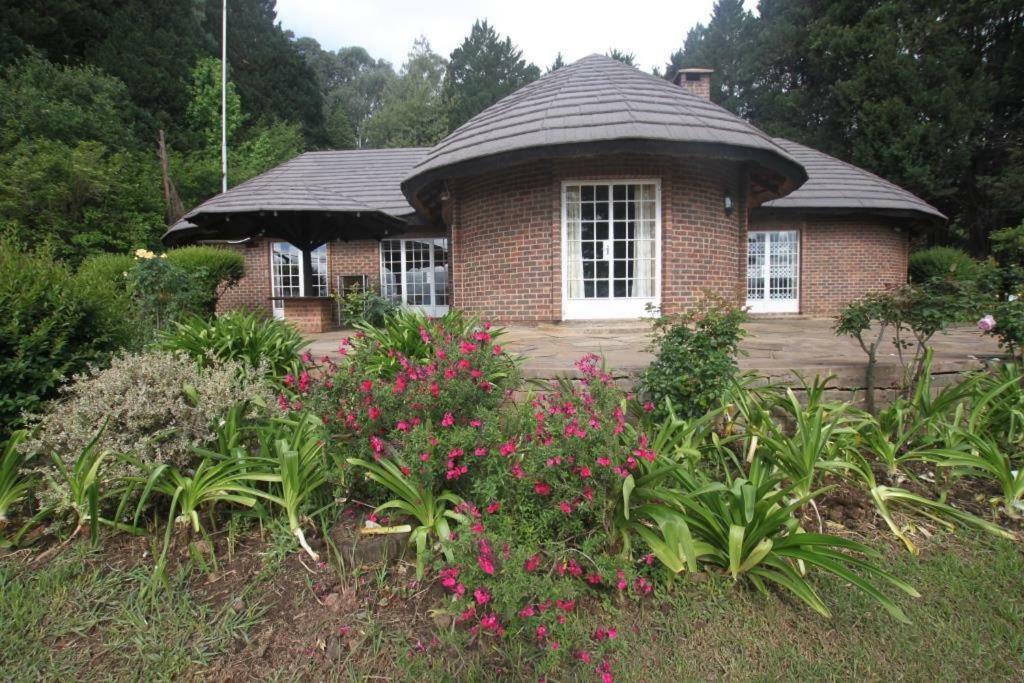 Pin Oak Cottage Underberg Exterior photo